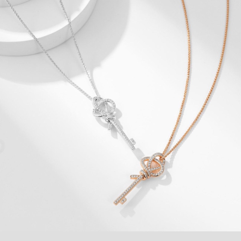 T*f*ny necklaces